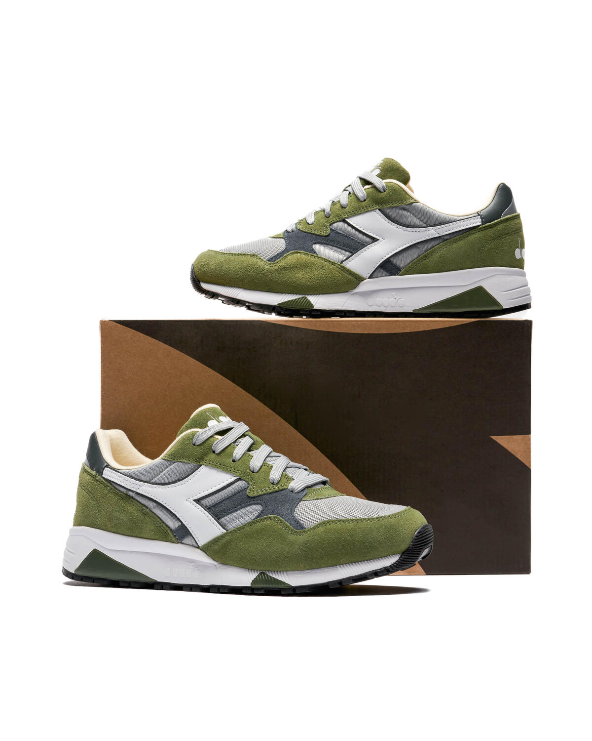 Diadora N902 - Image 6
