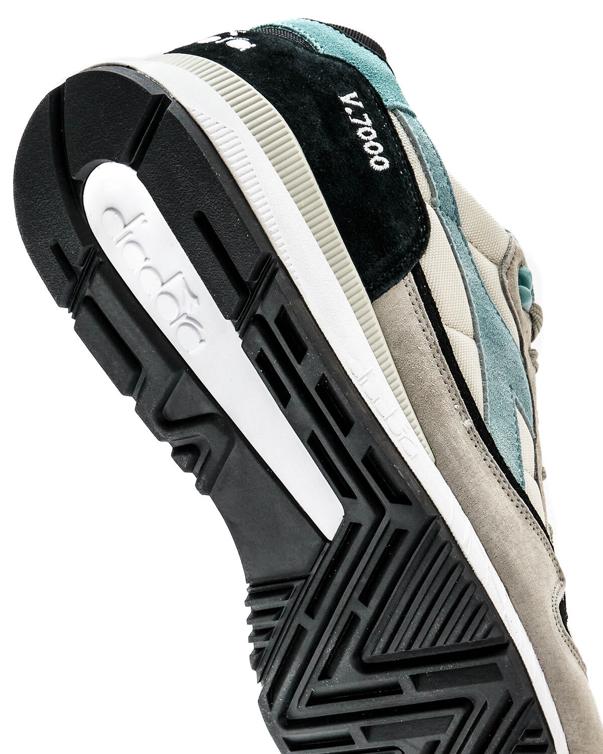 Diadora V7000 Winter - Image 7