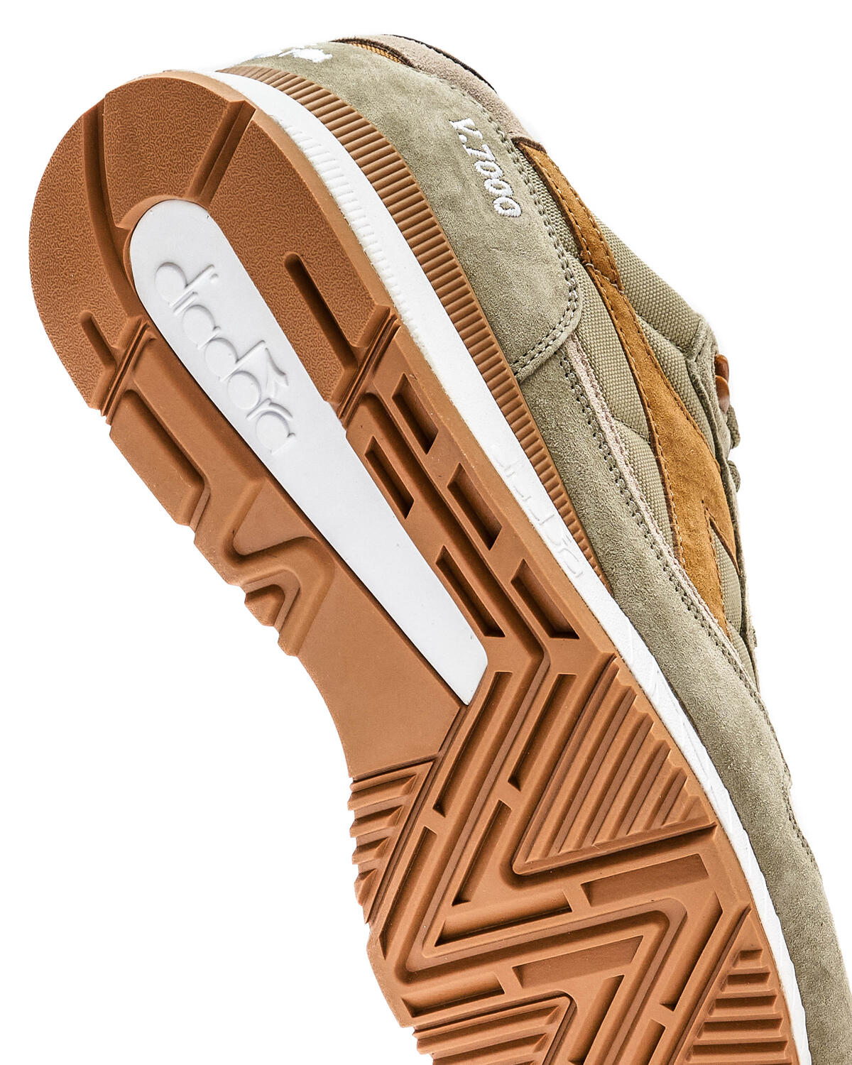 Diadora V7000 Winter - Image 7