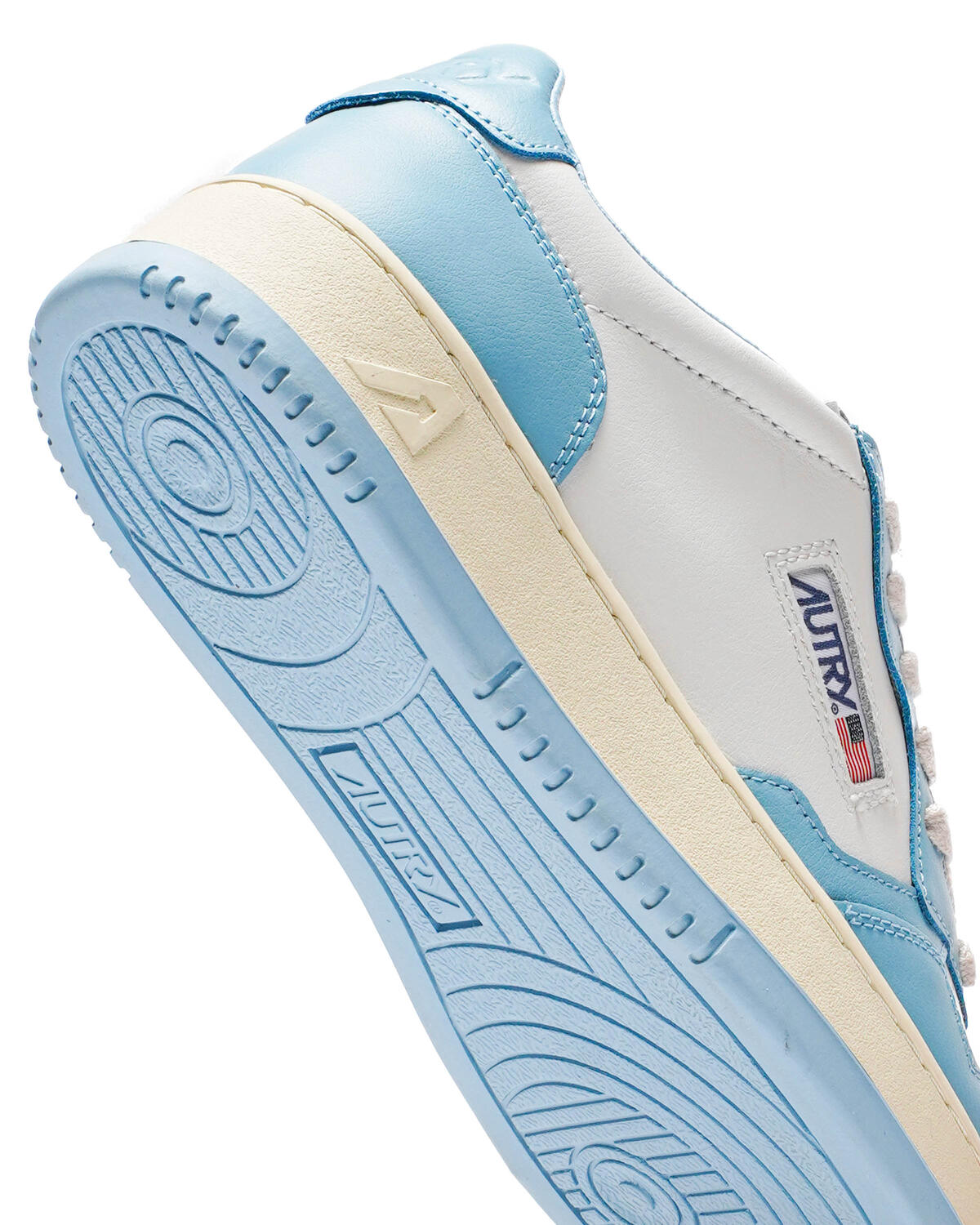 Autry Medalist Low (Women's) - Image 7