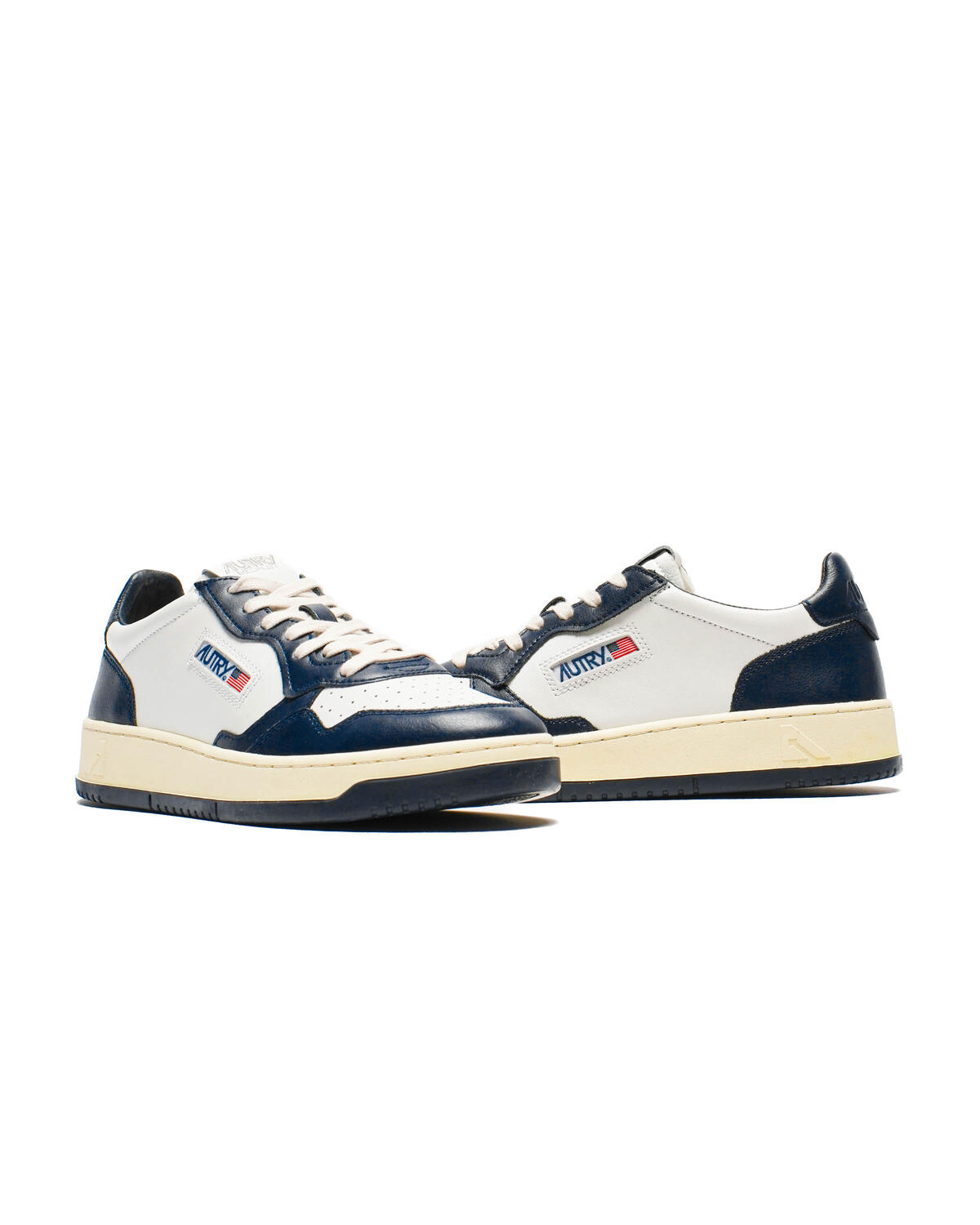 Autry Medalist Low Leat / White / Blue - Image 11