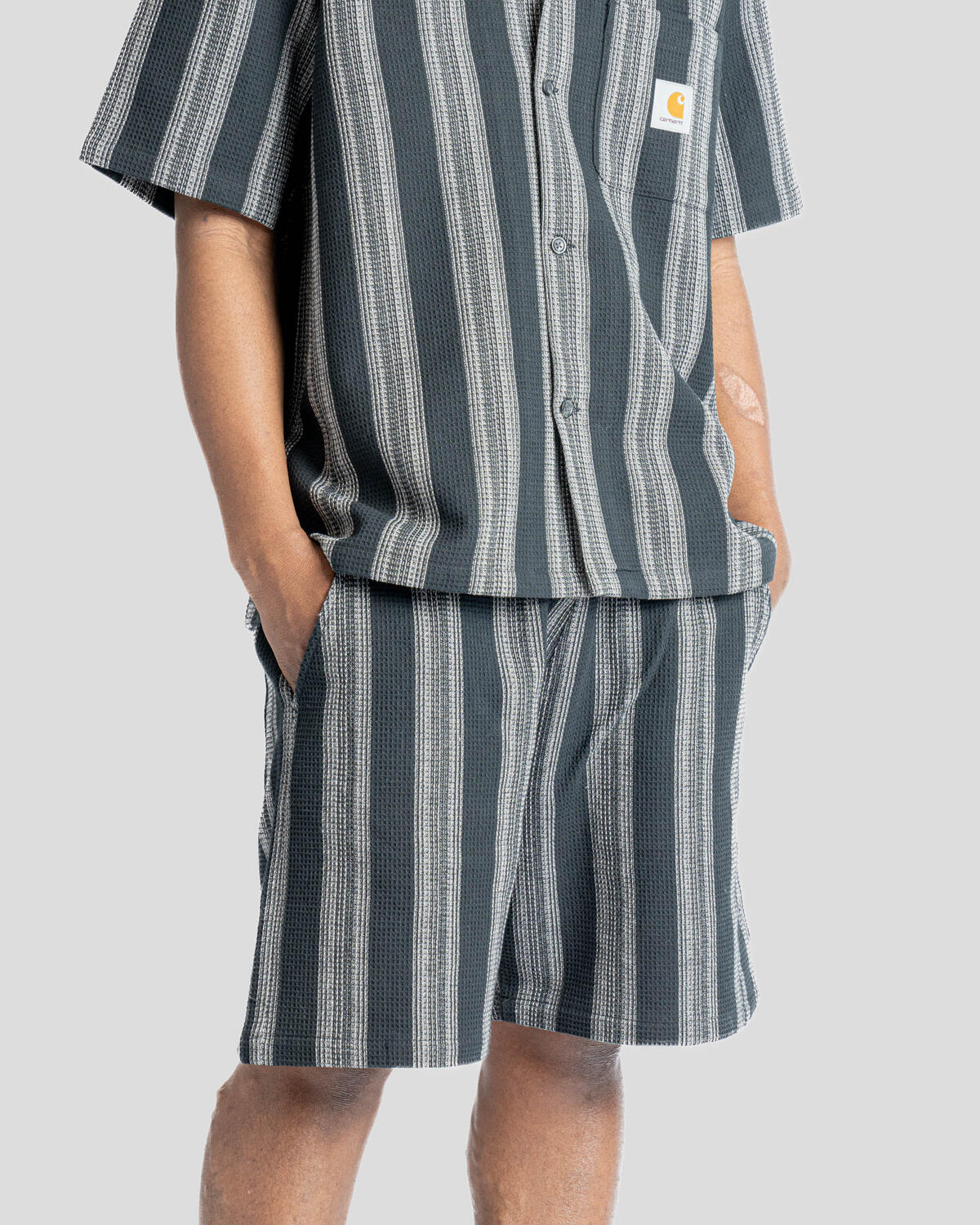 Carhartt WIP Dodson Short - Image 4