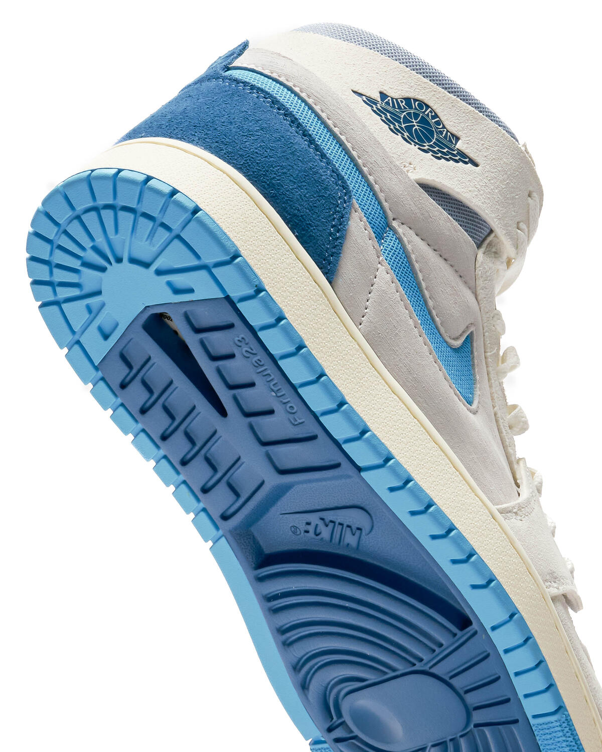 Air Jordan 1 Zoom CMFT 2 'Sail/Blue Grey/Light Silver/Dark Powder Blue' - Image 22
