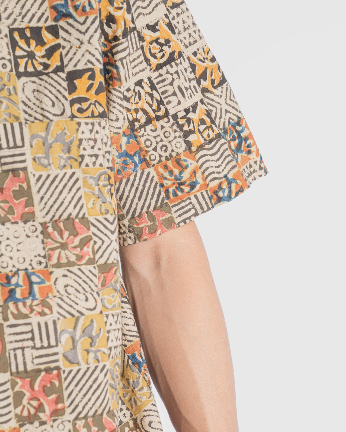 Beamsplus Open Collar Block Print Square - Image 6