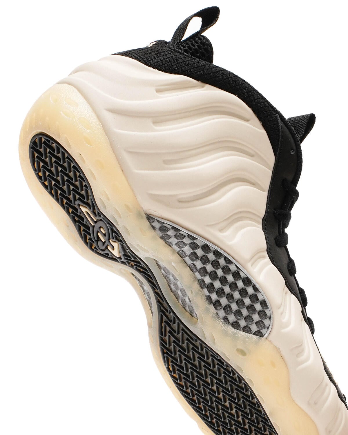Nike Air Foamposite One 'Light Orewood Brown' - Image 34