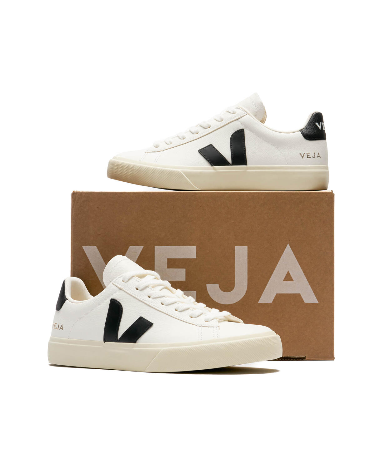 VEJA Campo White / Black (Women's) - Image 16