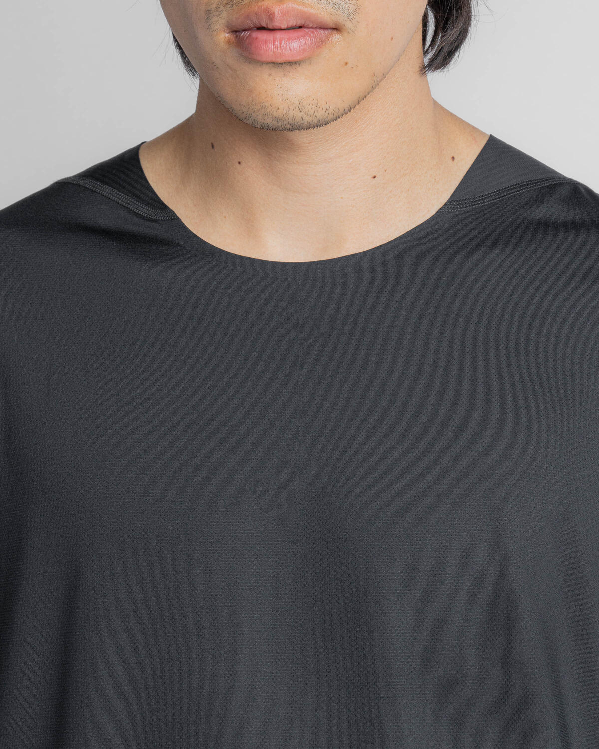 On Running for Post Archive Faction Running-T Black - Image 8