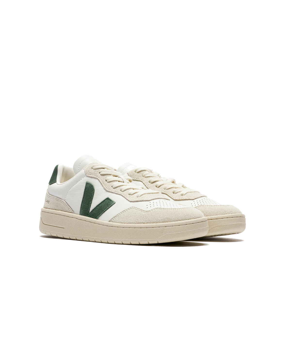 Veja V90 OT Leather Extra White Cyprus - Image 6