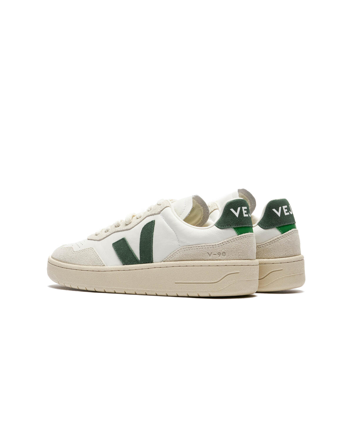 Veja V90 OT Leather Extra White Cyprus - Image 7