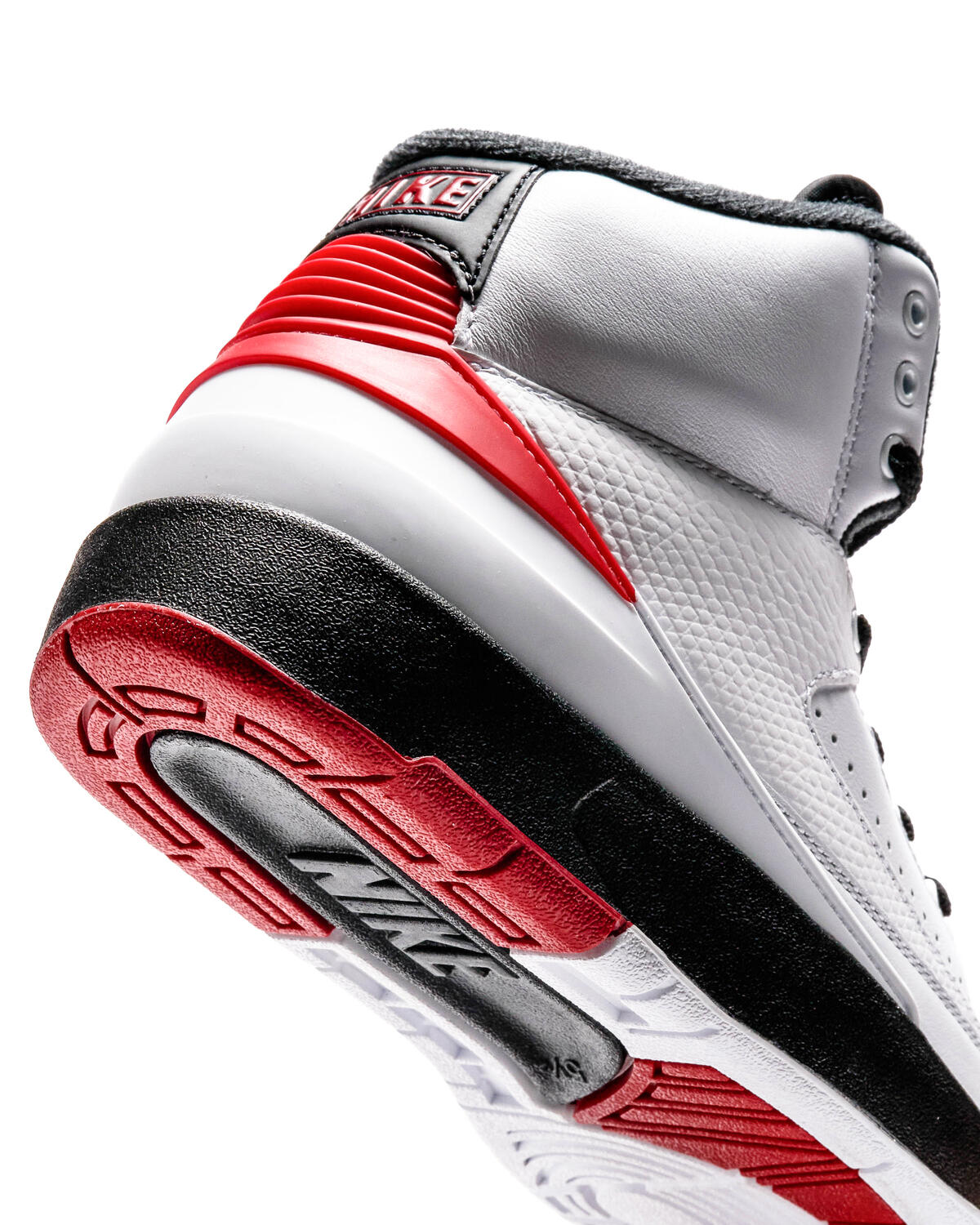 Jordan Air Jordan 2 Retro 'Chicago' (Women's) - Image 36