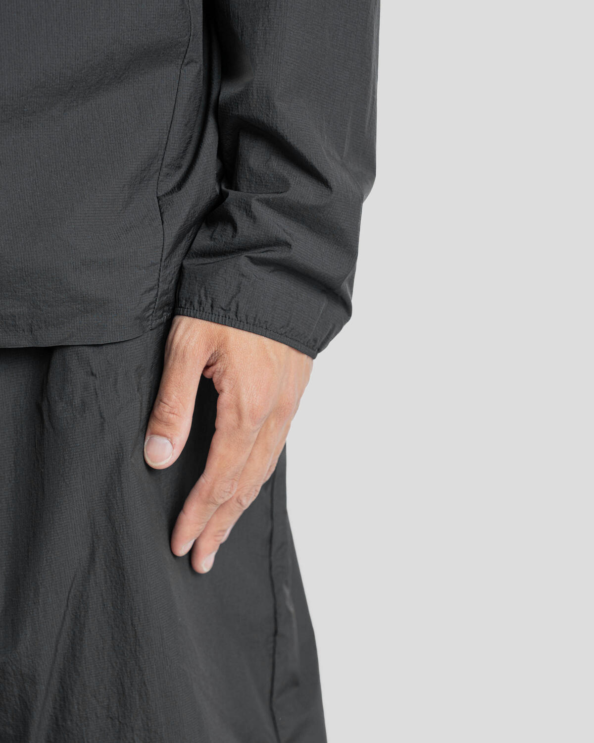 ON Running x Beams Track Jacket - Image 7