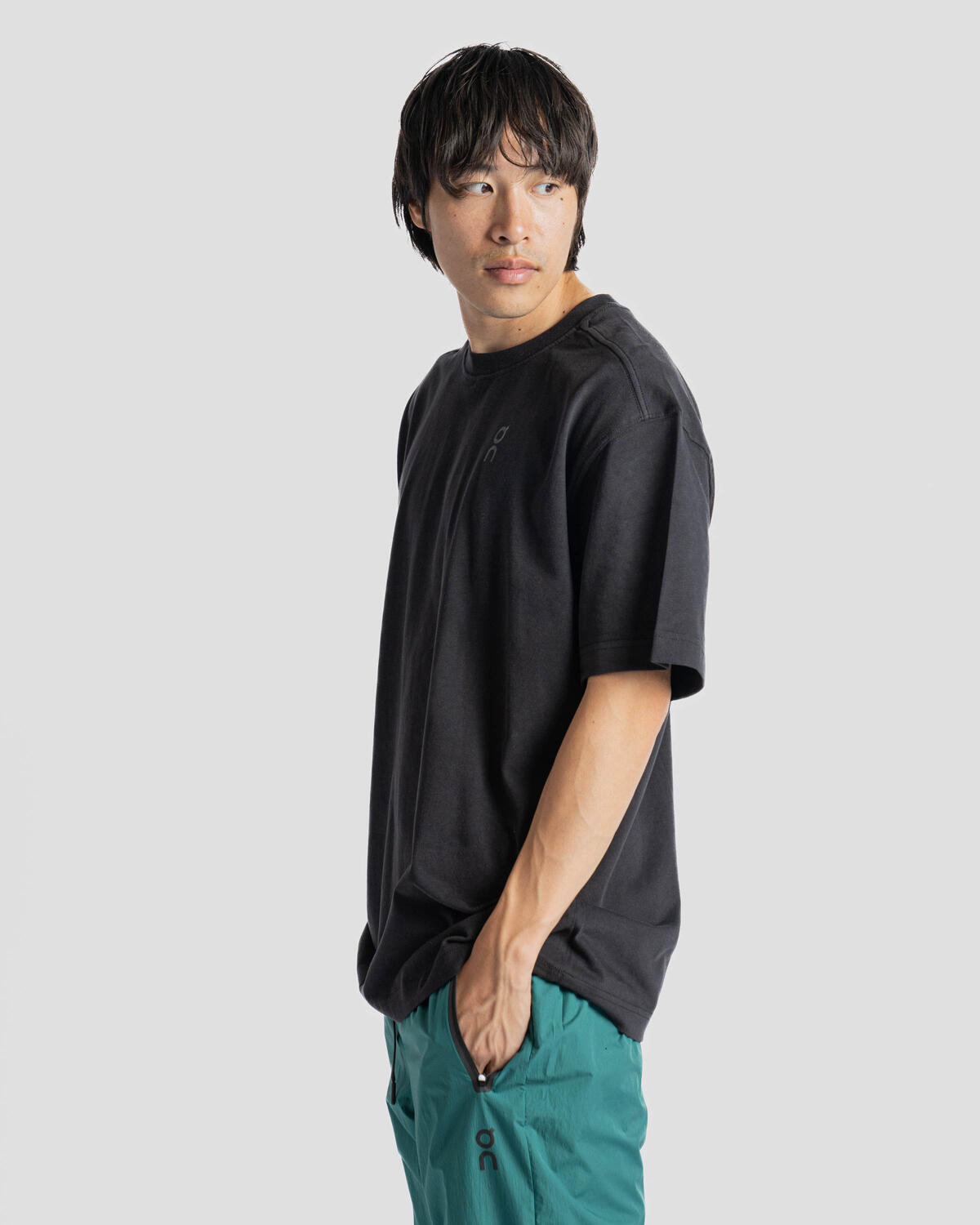 ON Running x Beams Relaxed-T - Image 4