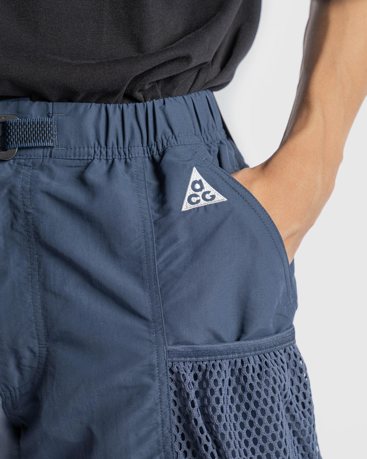 Nike ACG Snowgrass Cargo Shorts Thunder Blue - Image 9