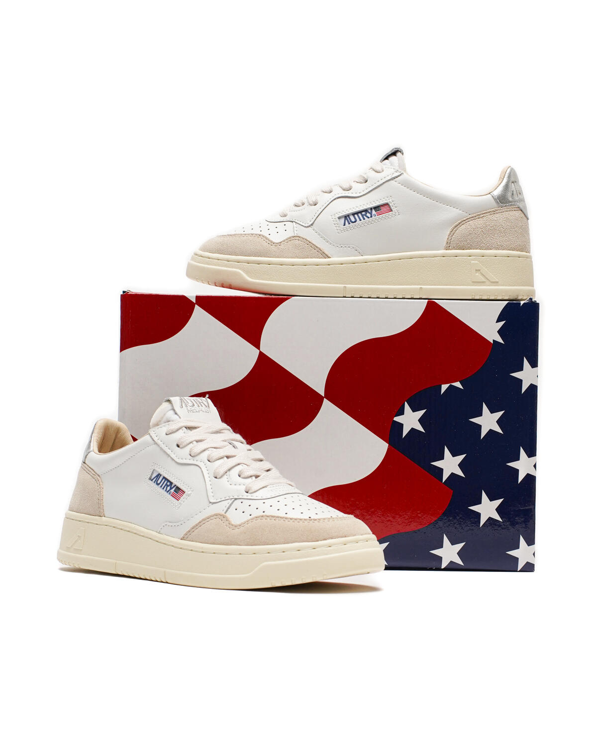Autry Medalist leather and suese low woman's sneakers - white silver (Women's) - Image 9
