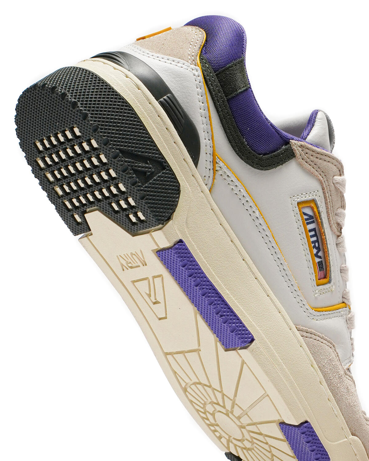 Autry Action Shoes Clc Low (Women's) - Image 7