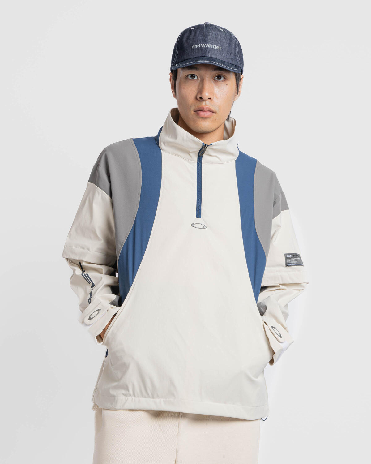 Oakley Icon Shape Pullover Jacket - Image 3