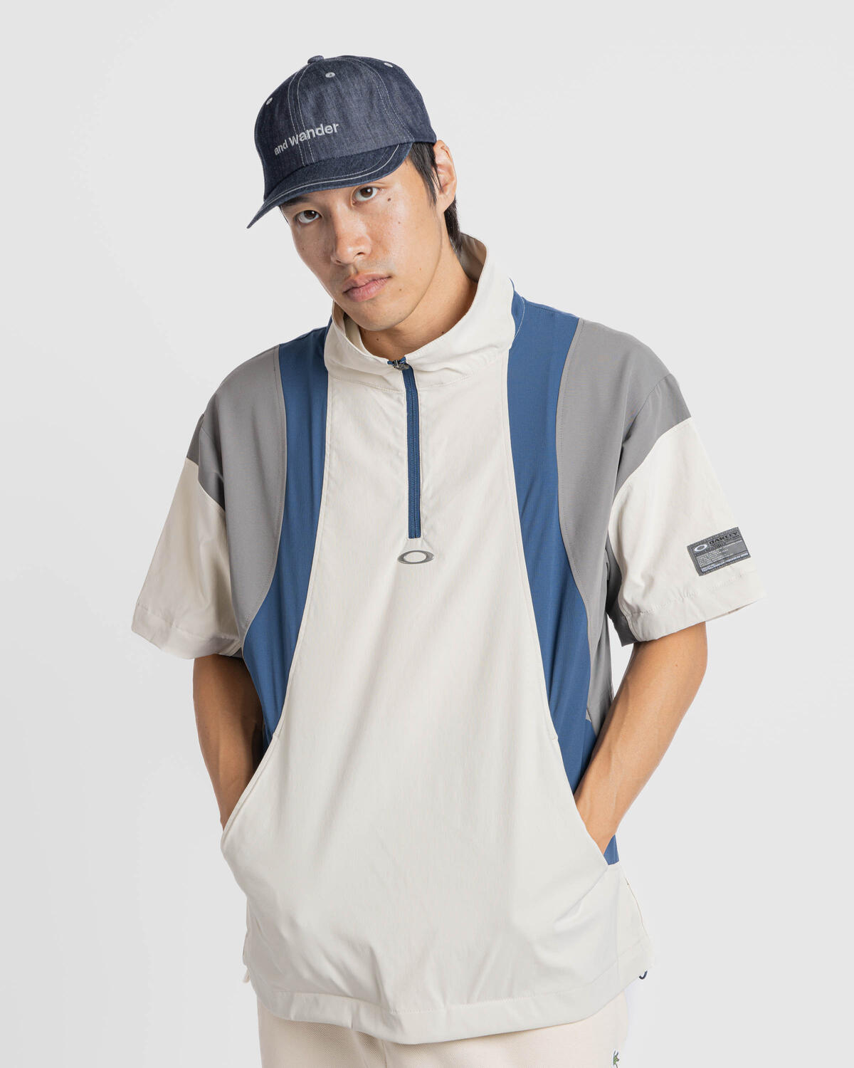 Oakley Icon Shape Pullover Jacket - Image 6