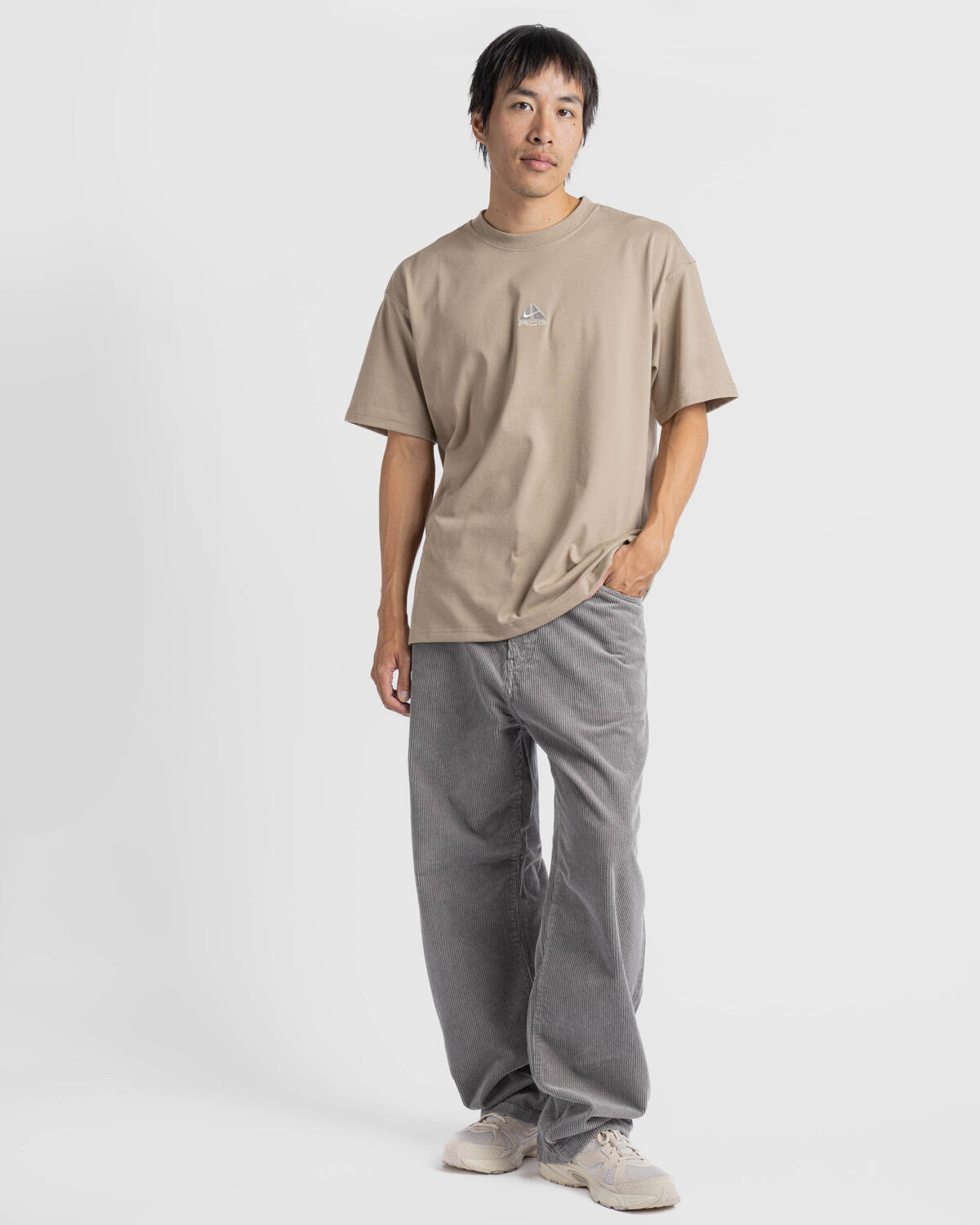 Nike ACG T-Shirt Khaki - Image 11