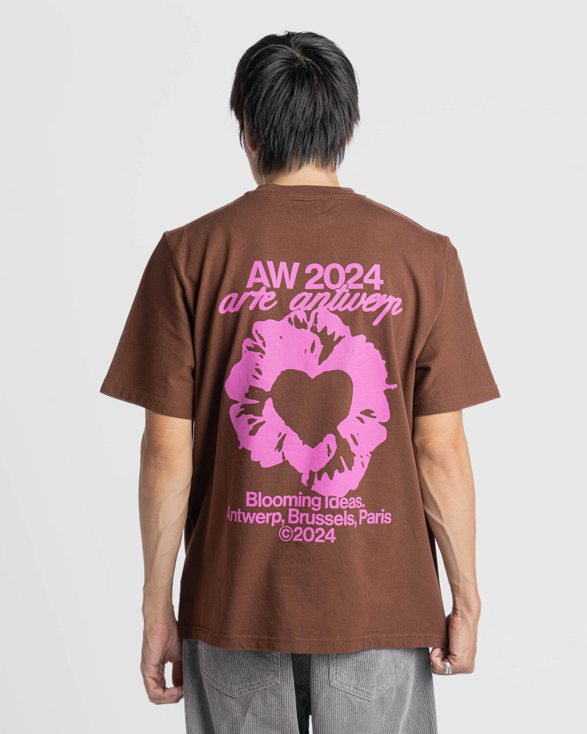 Arte Antwerp Blooming Ideas T-shirt - Image 5