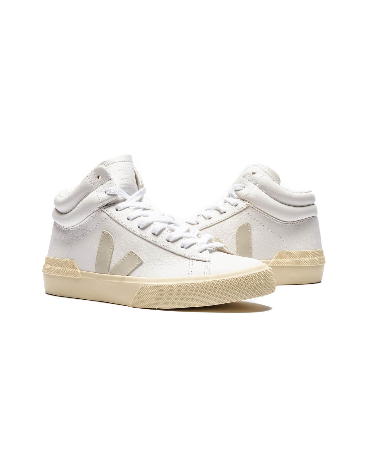 VEJA Minotaur Chromefree Leather Extra White / Pierre - Butter (Women's) - Image 5