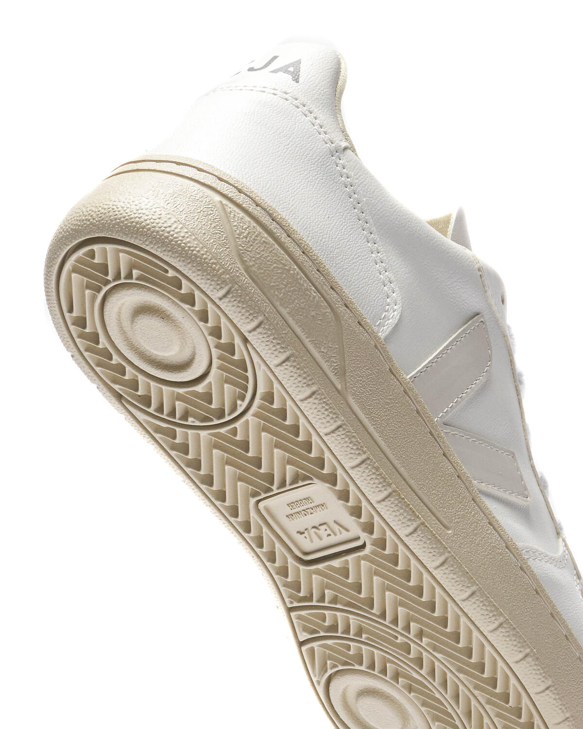 Veja V-10 Full White (Women's) - Image 13