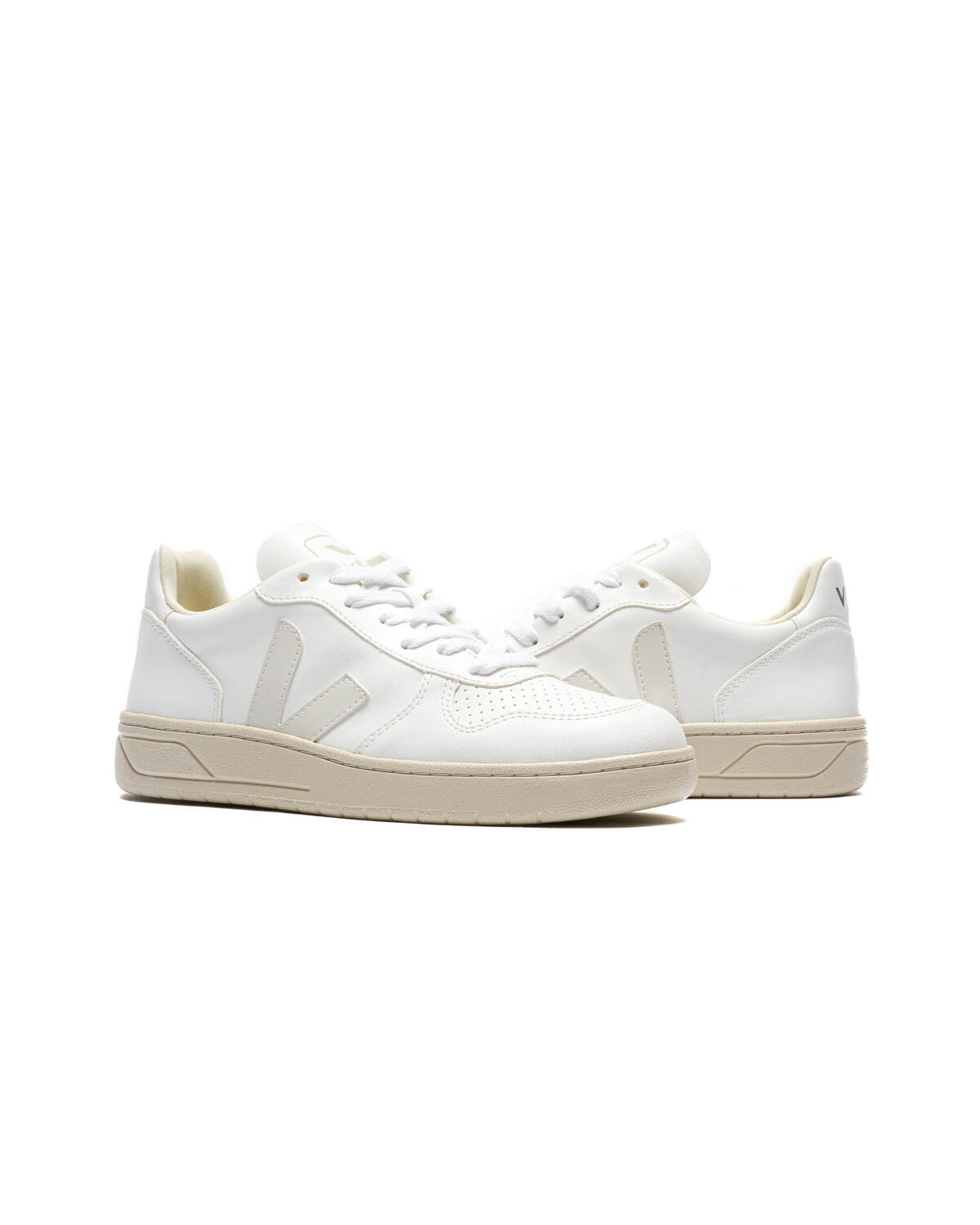 Veja V-10 Full White (Women's) - Image 11