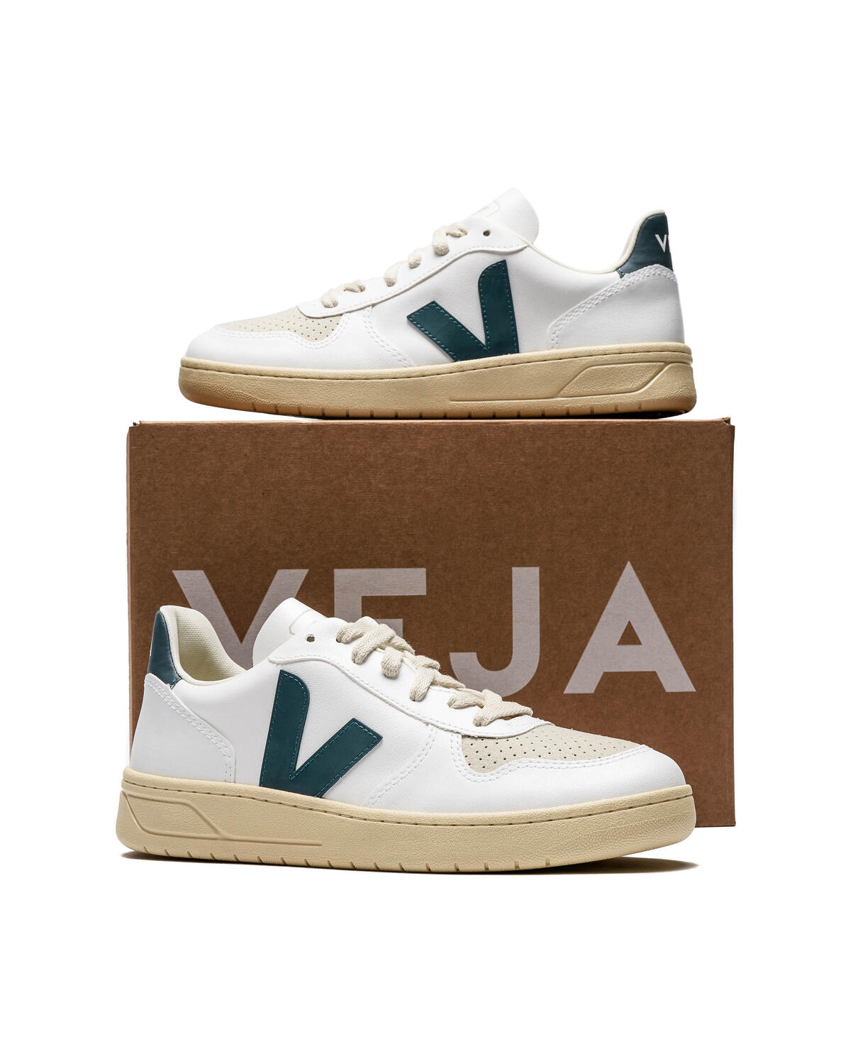 Veja V-10 (Women's) - Image 6