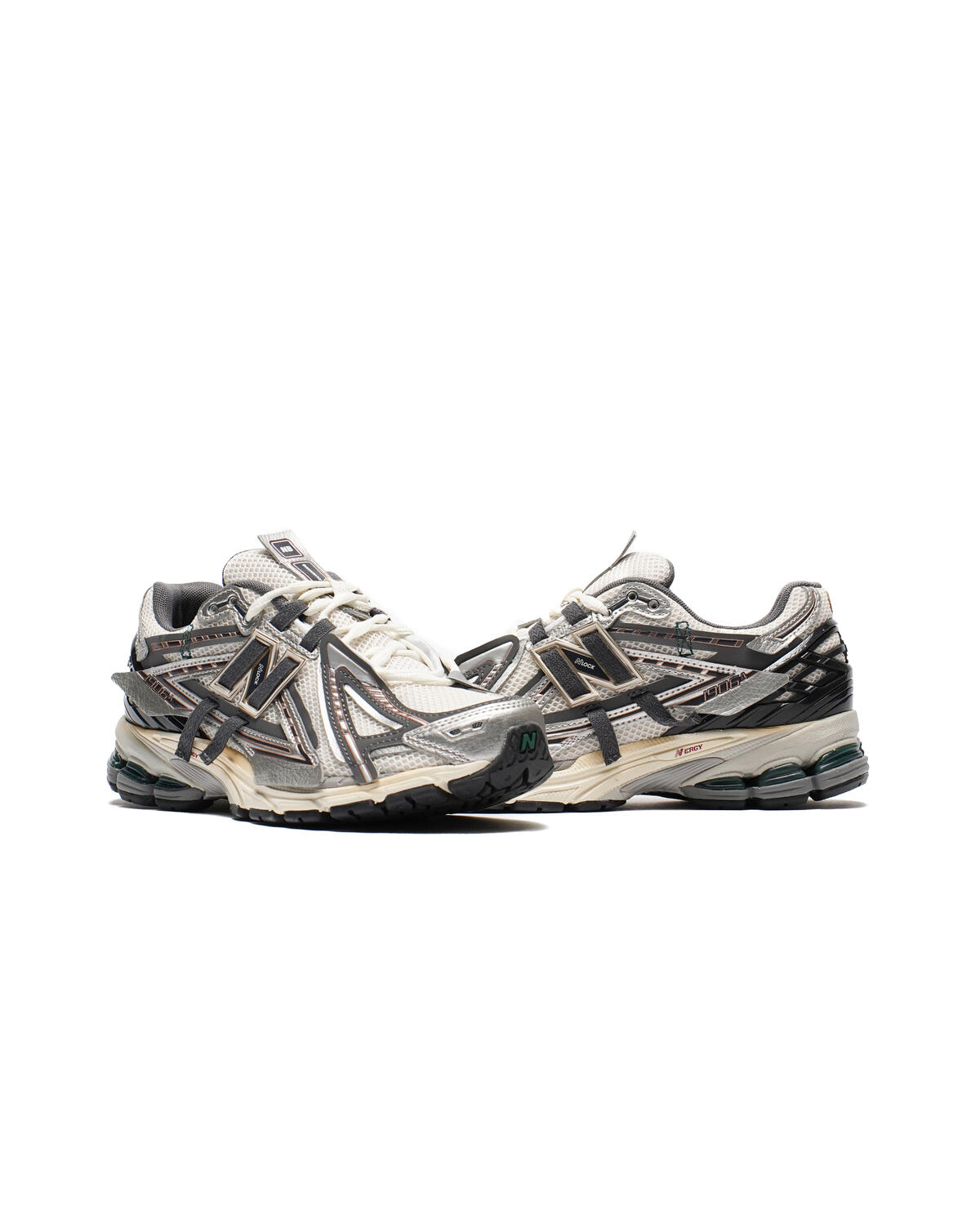New Balance 1906A Silver Metallic - Image 29