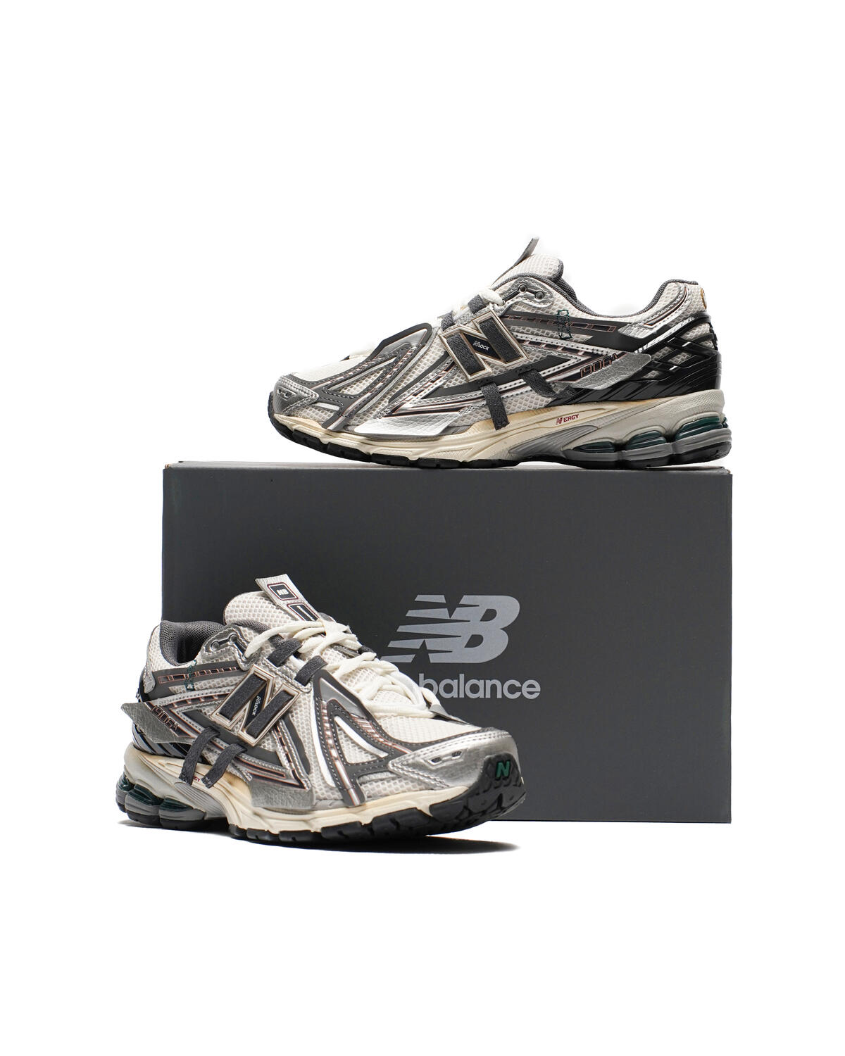 New Balance 1906A Silver Metallic - Image 30
