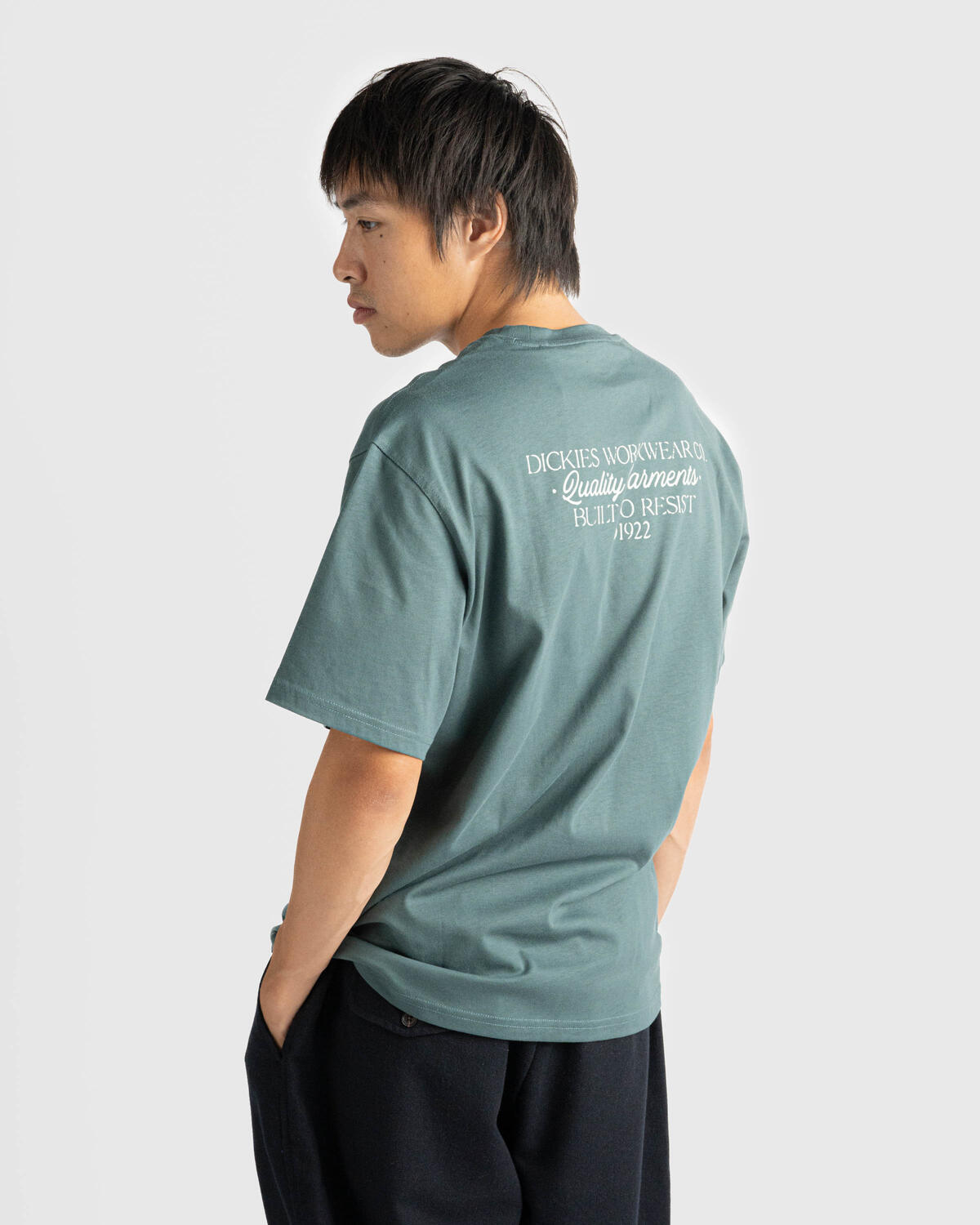 Dickies Globe Tee - Image 5