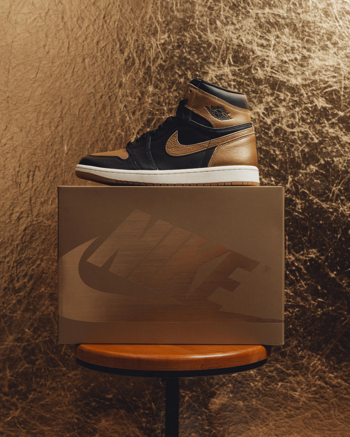 Air Jordan 1 Retro High OG Black and Gold - Image 24