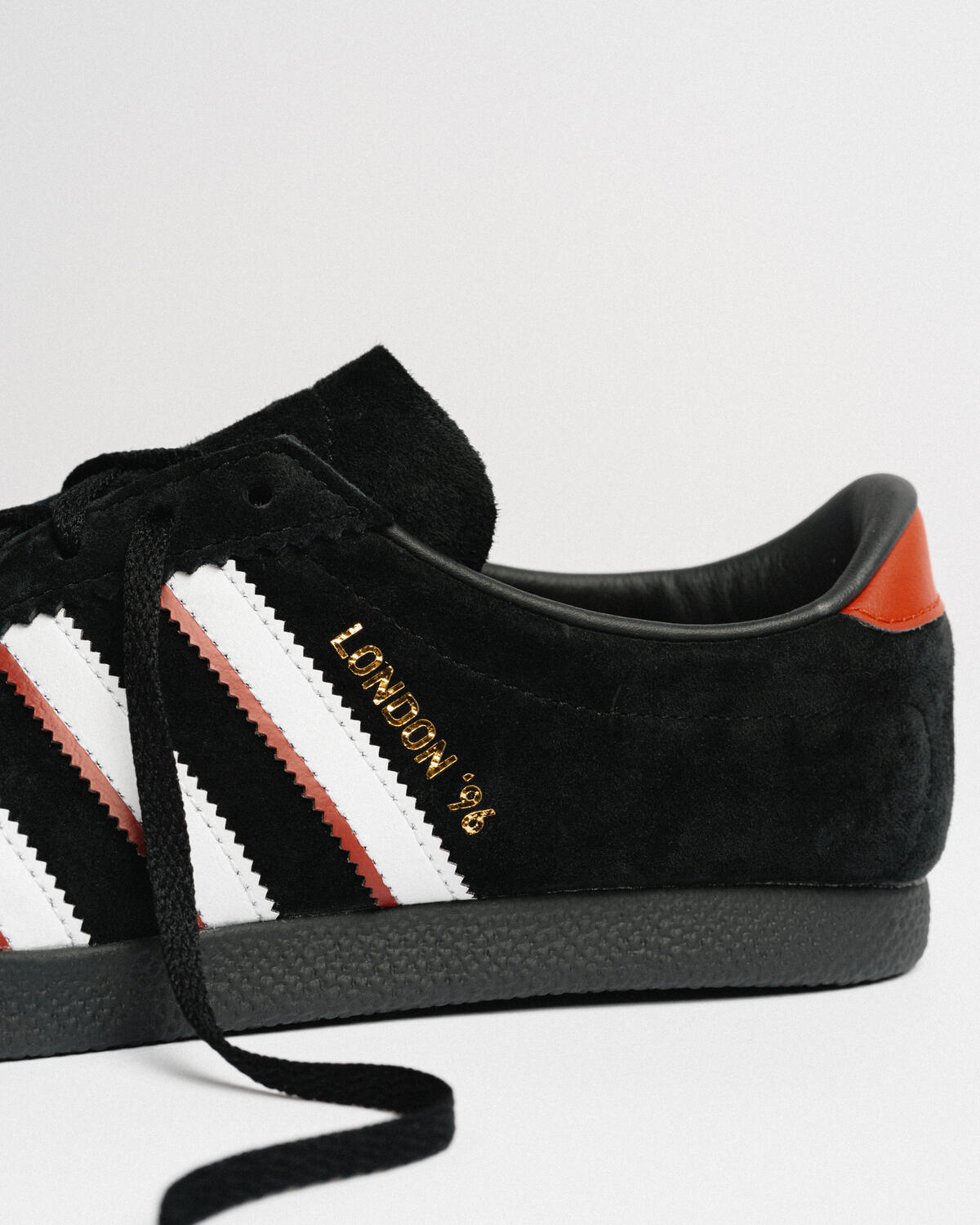 adidas gazelle silver green womens London 96 'Core Black' Sneakers