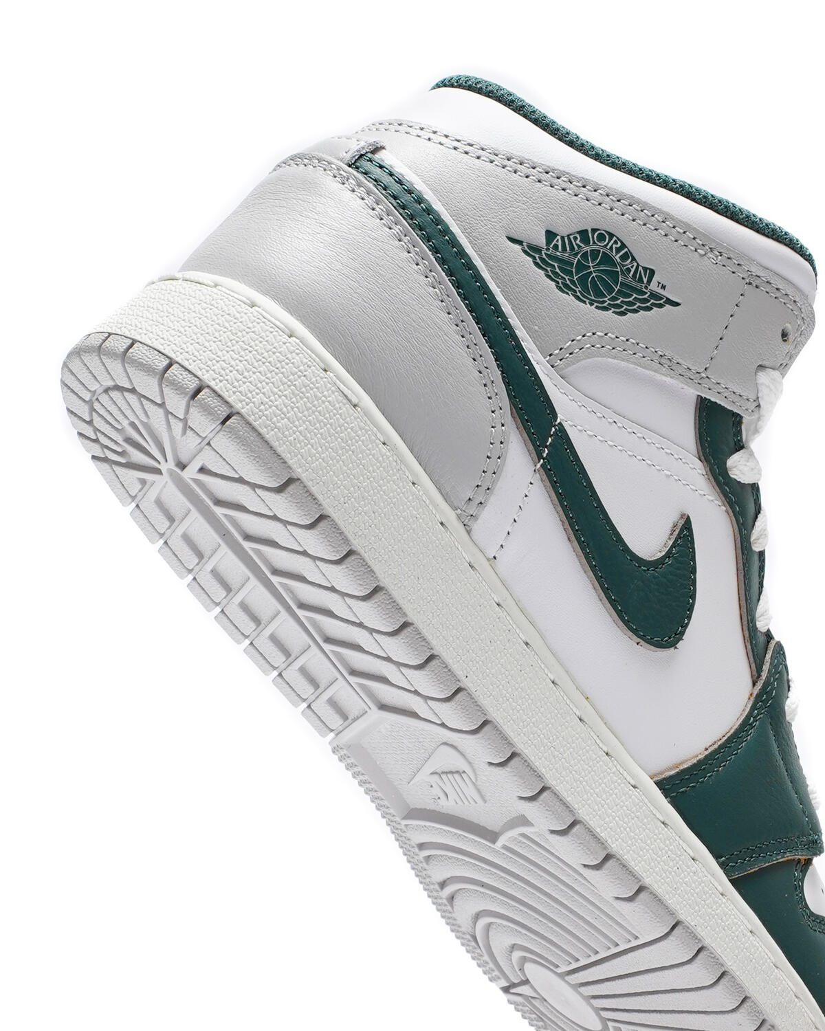 Air Jordan 1 Mid White (GS) - Image 19