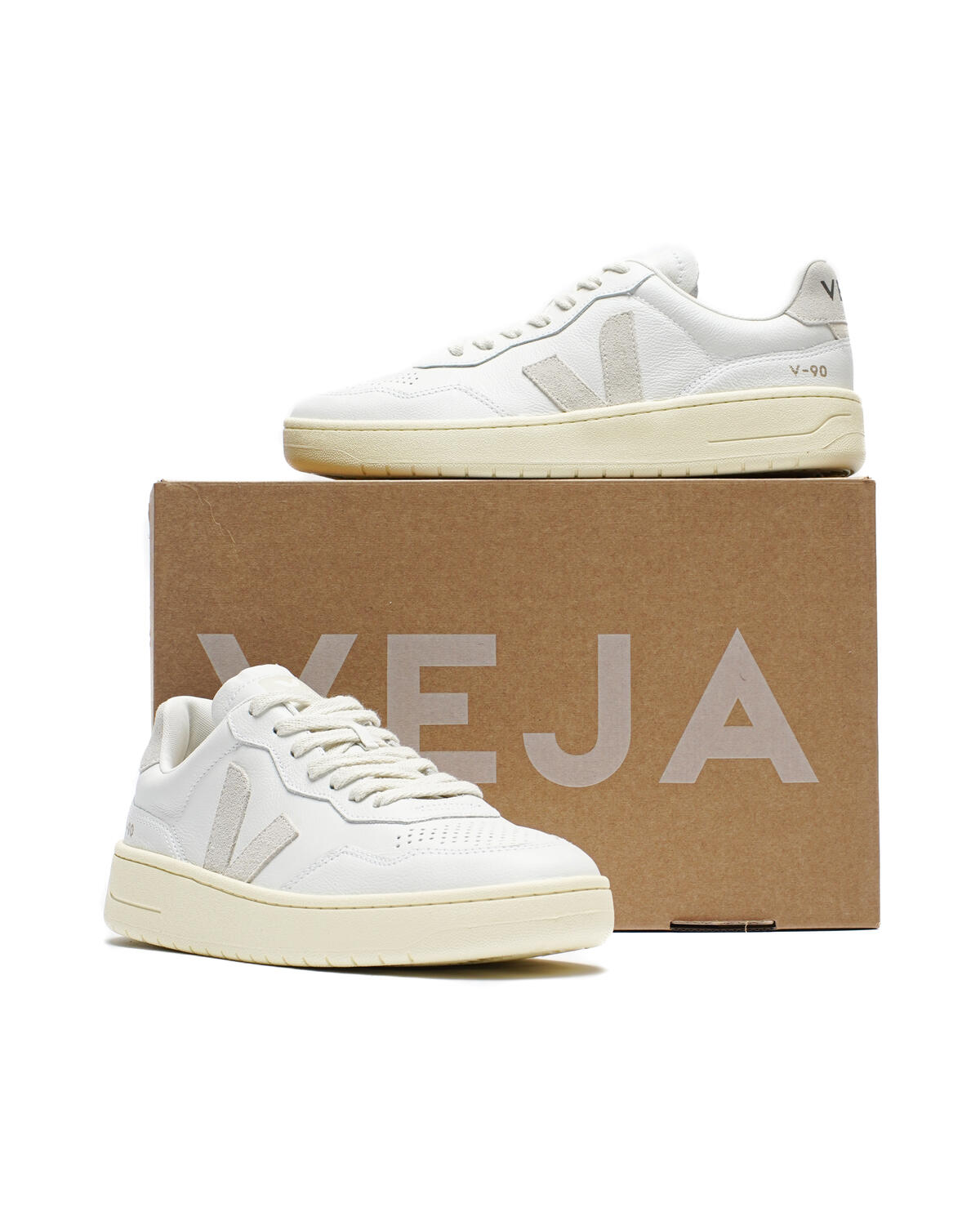 Veja V-90 'Extra White / Natural' - Image 8