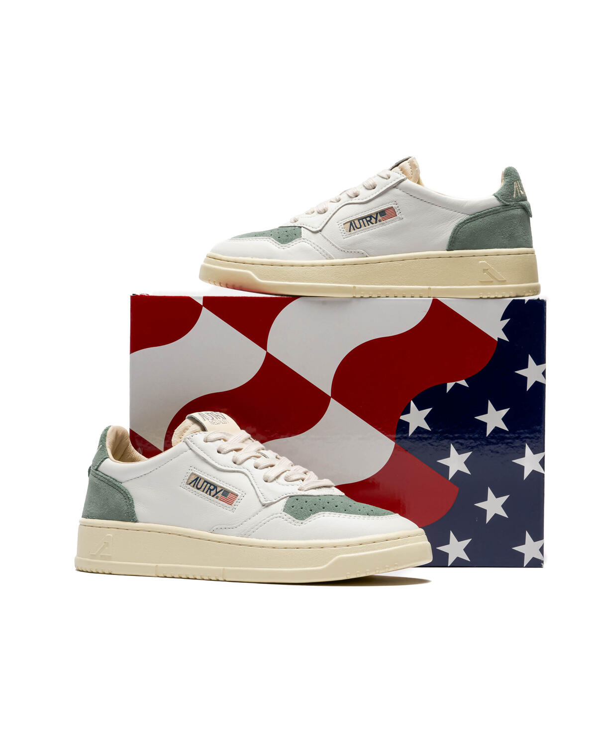 Autry Medalist Low (Women's) - Image 6