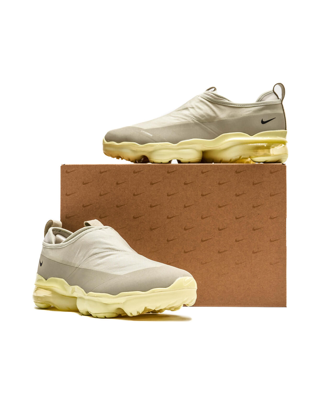 Nike Air Vapormax Moc Roam Light Stone - Image 11