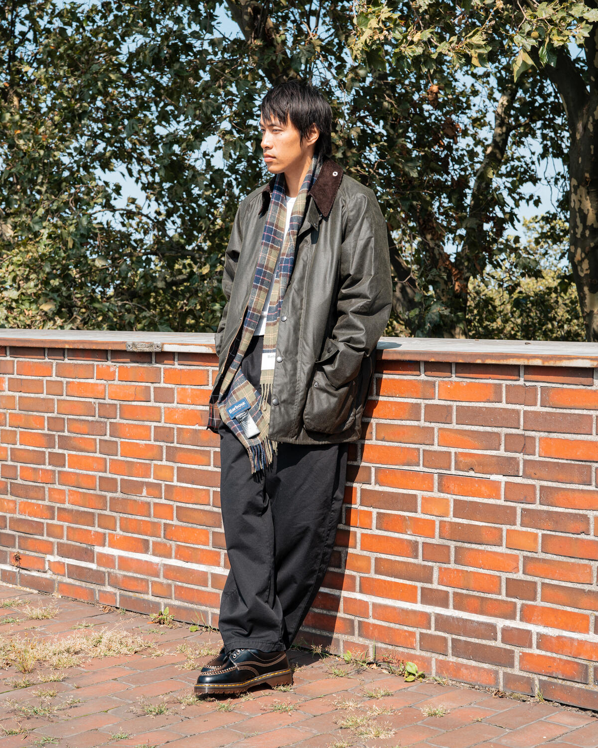 Barbour Reelin Wax Jacket - Image 3