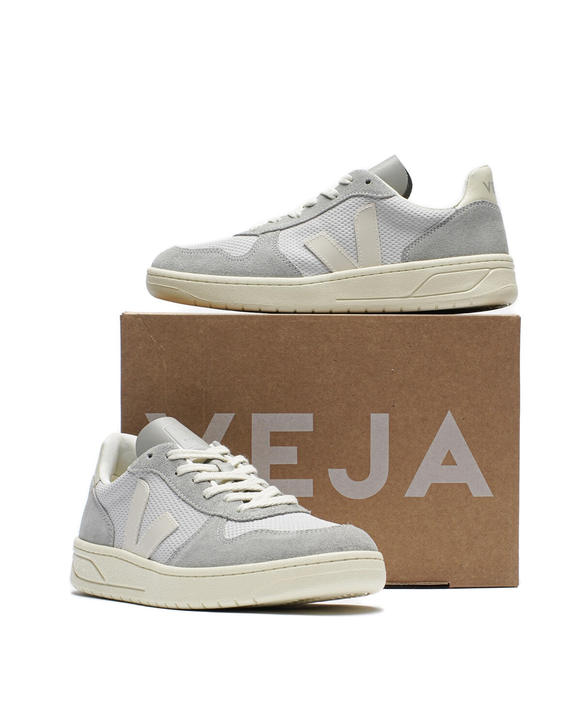Veja V-10 Alveomesh Light / Grey Pierre - Image 12