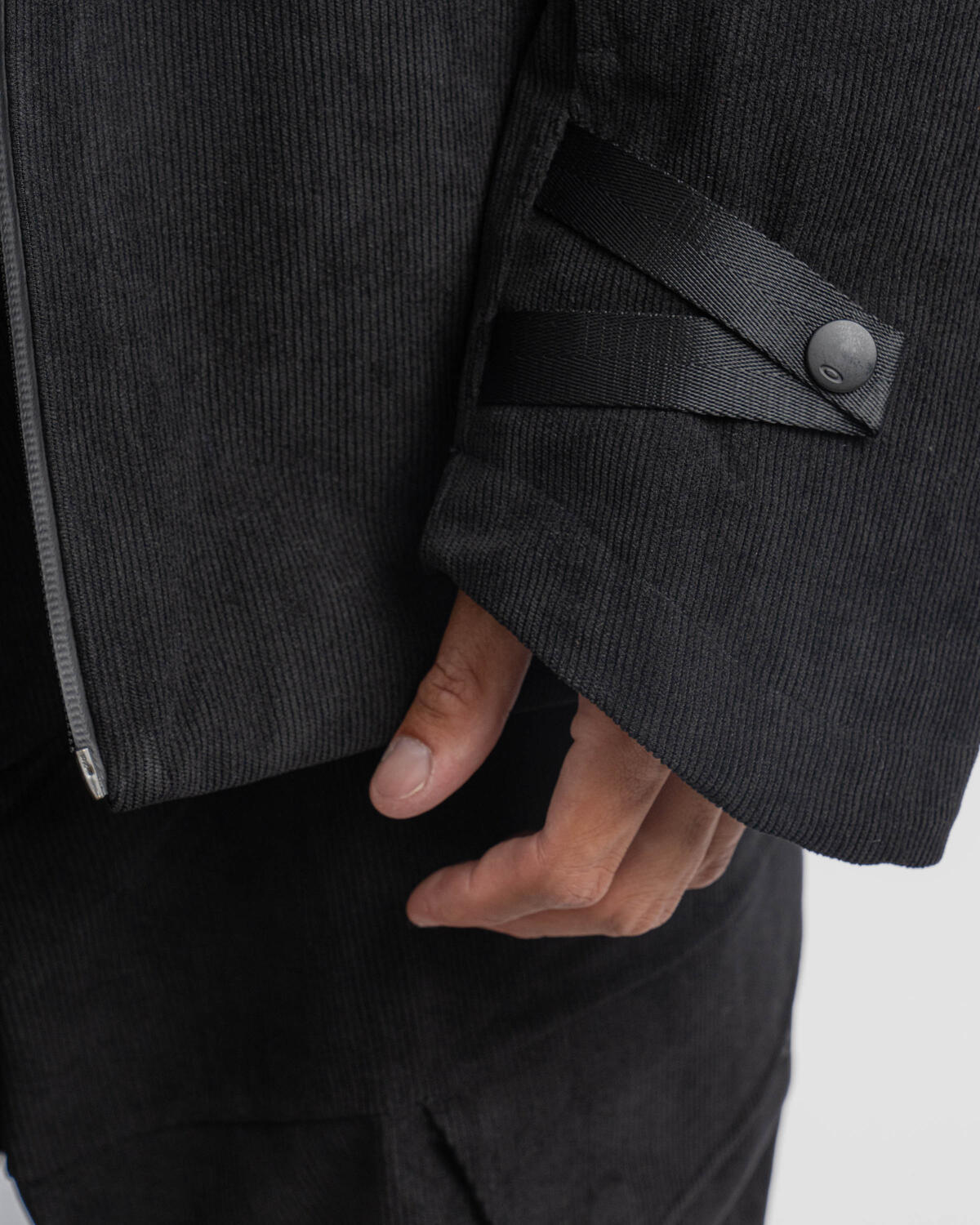 Oakley Latitude Flex Tech Jacket - Image 9