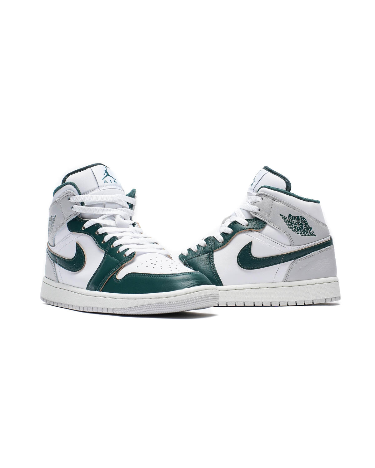 Air Jordan 1 Mid 'Michael Jordan' - Image 15