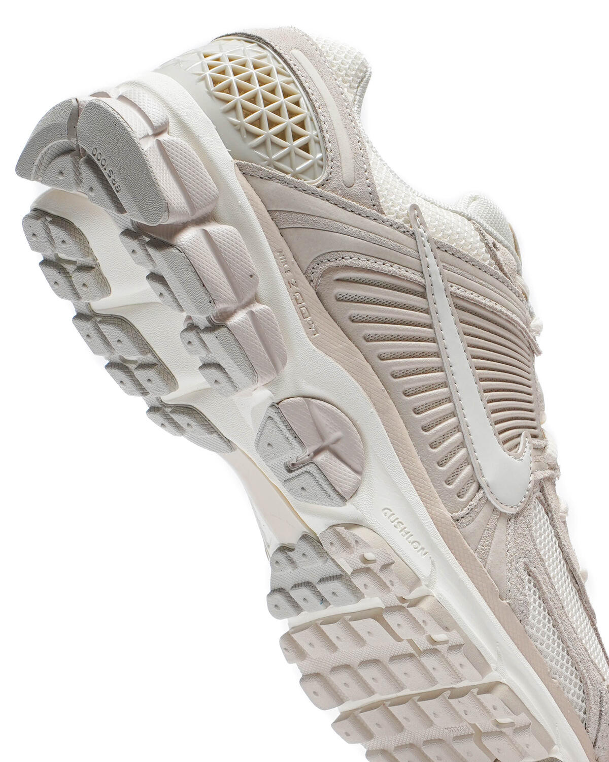 Nike Zoom Vomero 5 Light Orewood Brown - Image 30