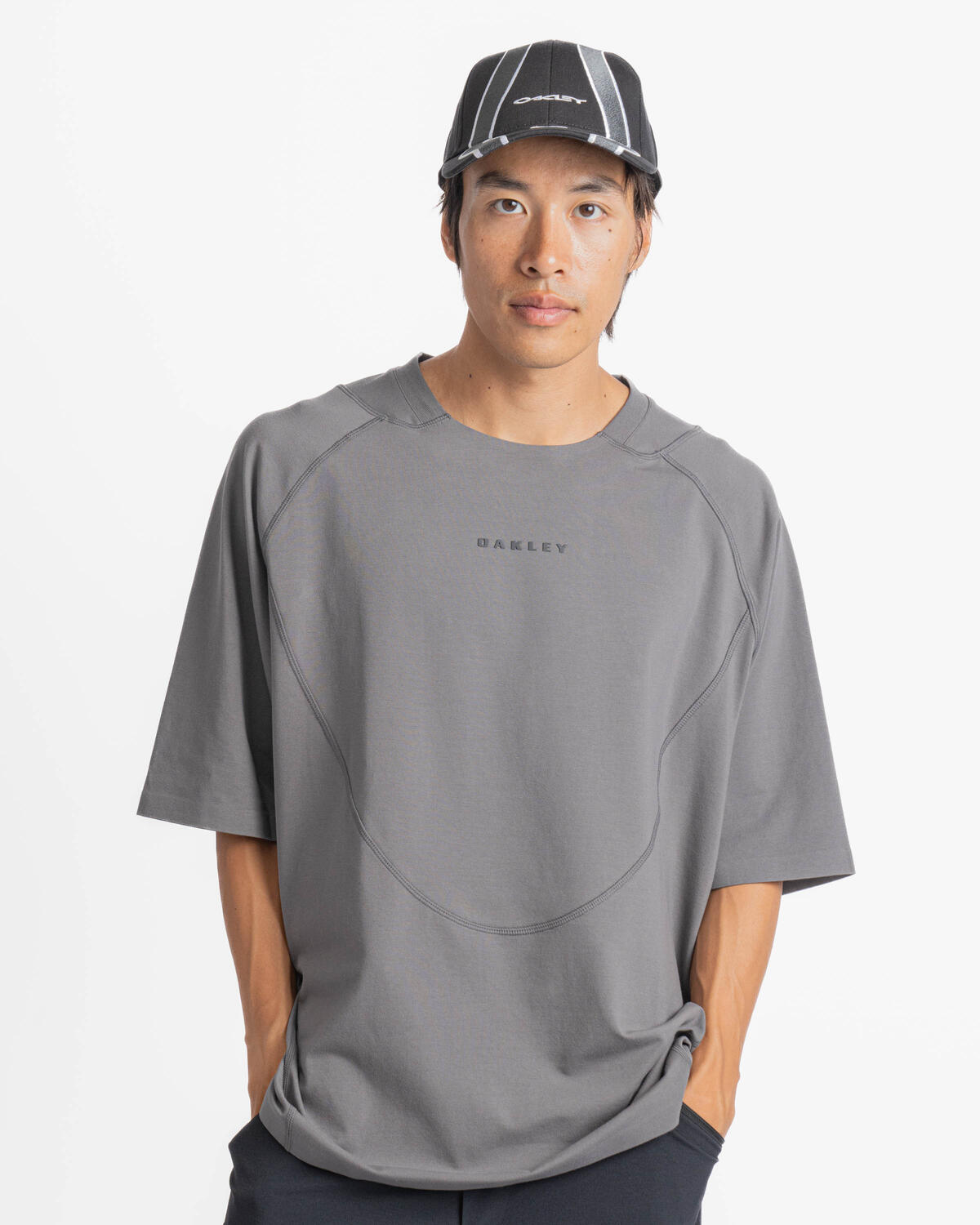 Oakley Latitude Flex Tee - Image 4