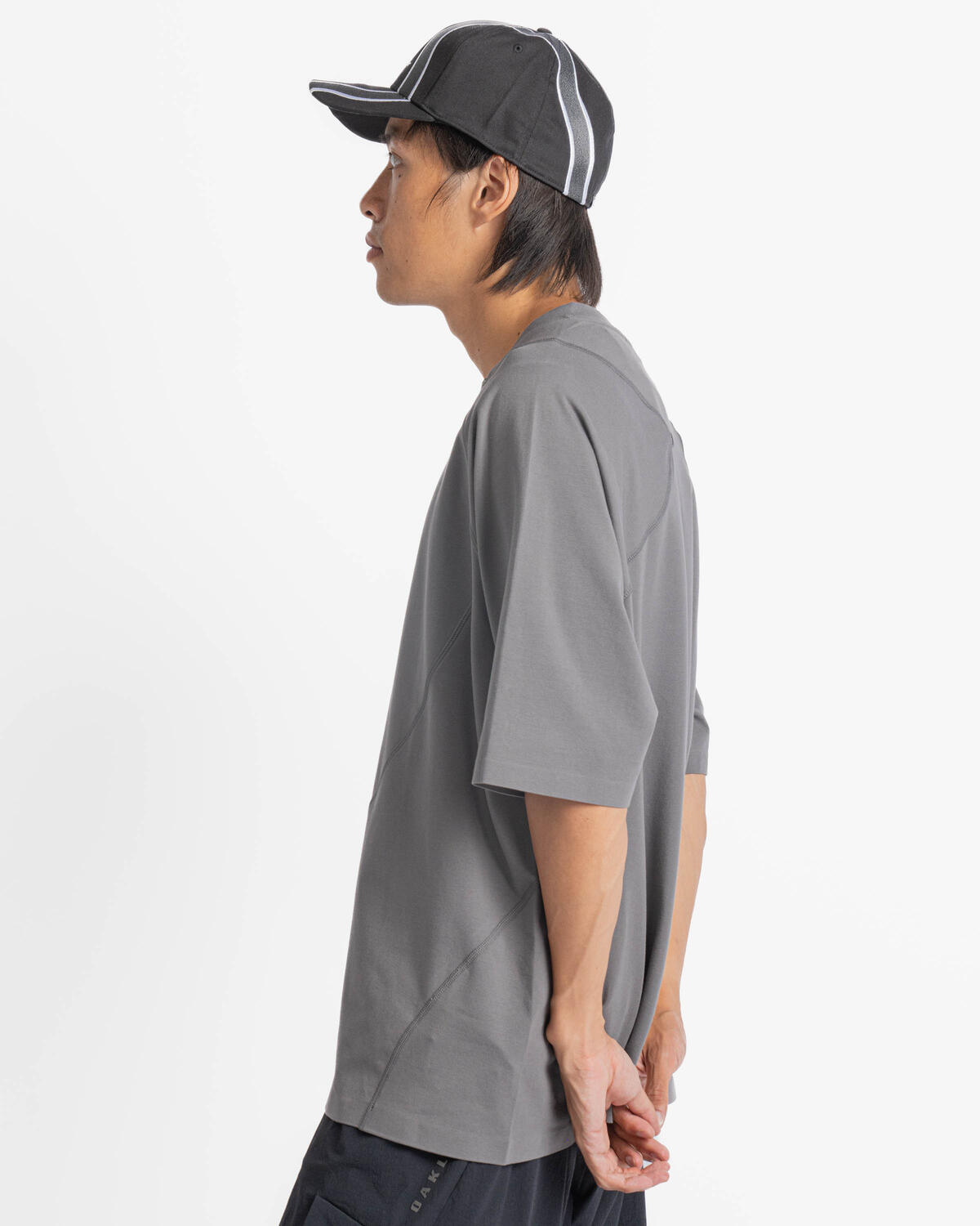 Oakley Latitude Flex Tee - Image 5