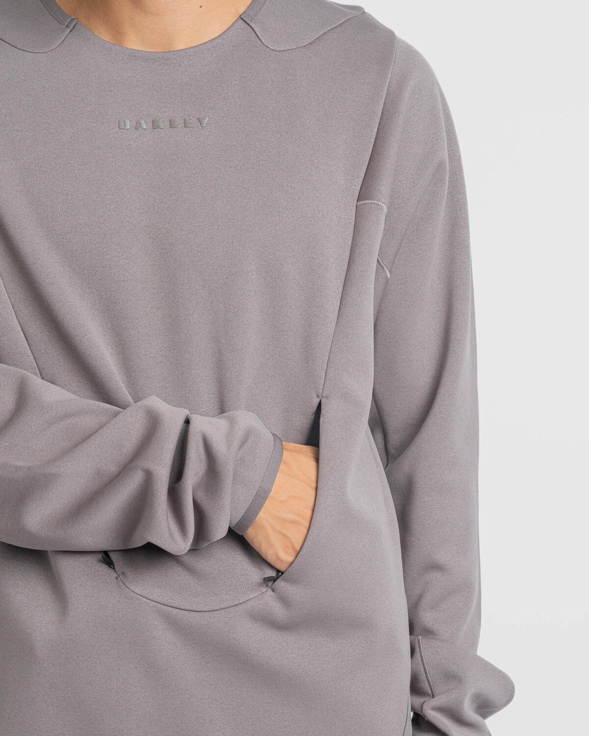 Oakley Latitude Flex Tech Fleece - Image 8