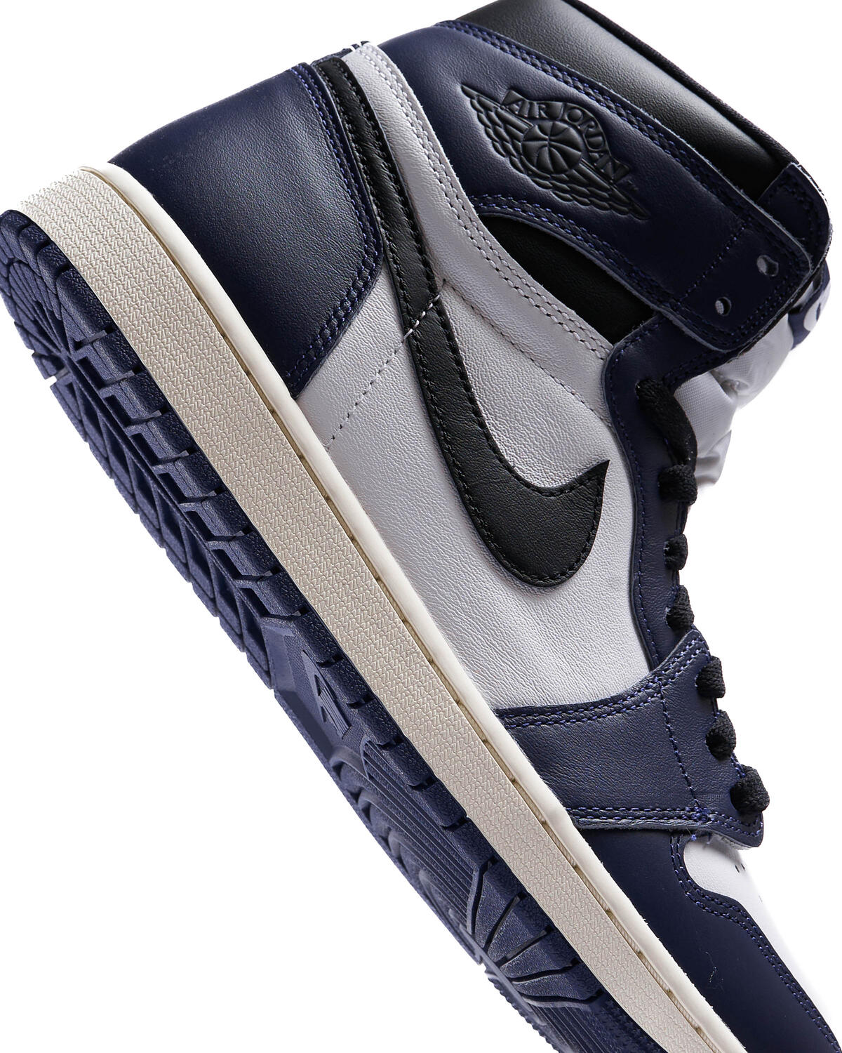 Air Jordan 1 Retro High OG 'Midnight Navy' - Image 41