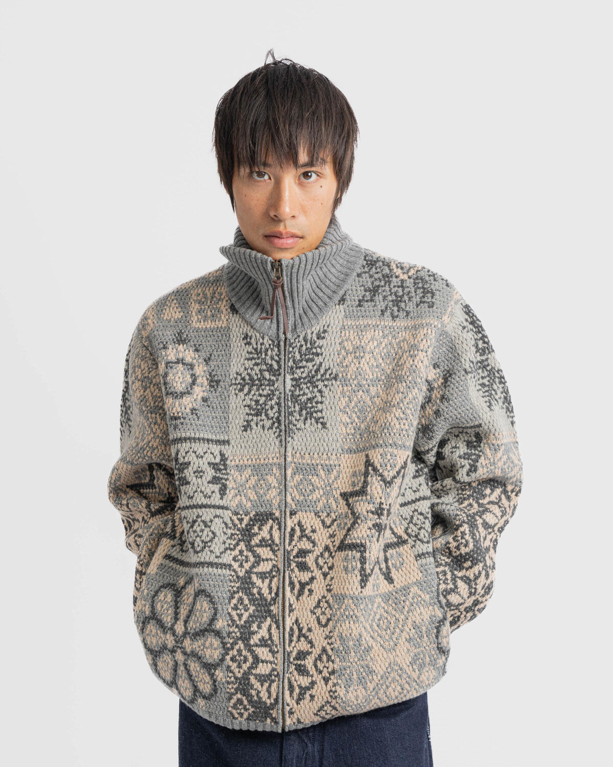 Beams+ Zip Cardigan Double Jacquard Patchwork Like Patter - Image 4