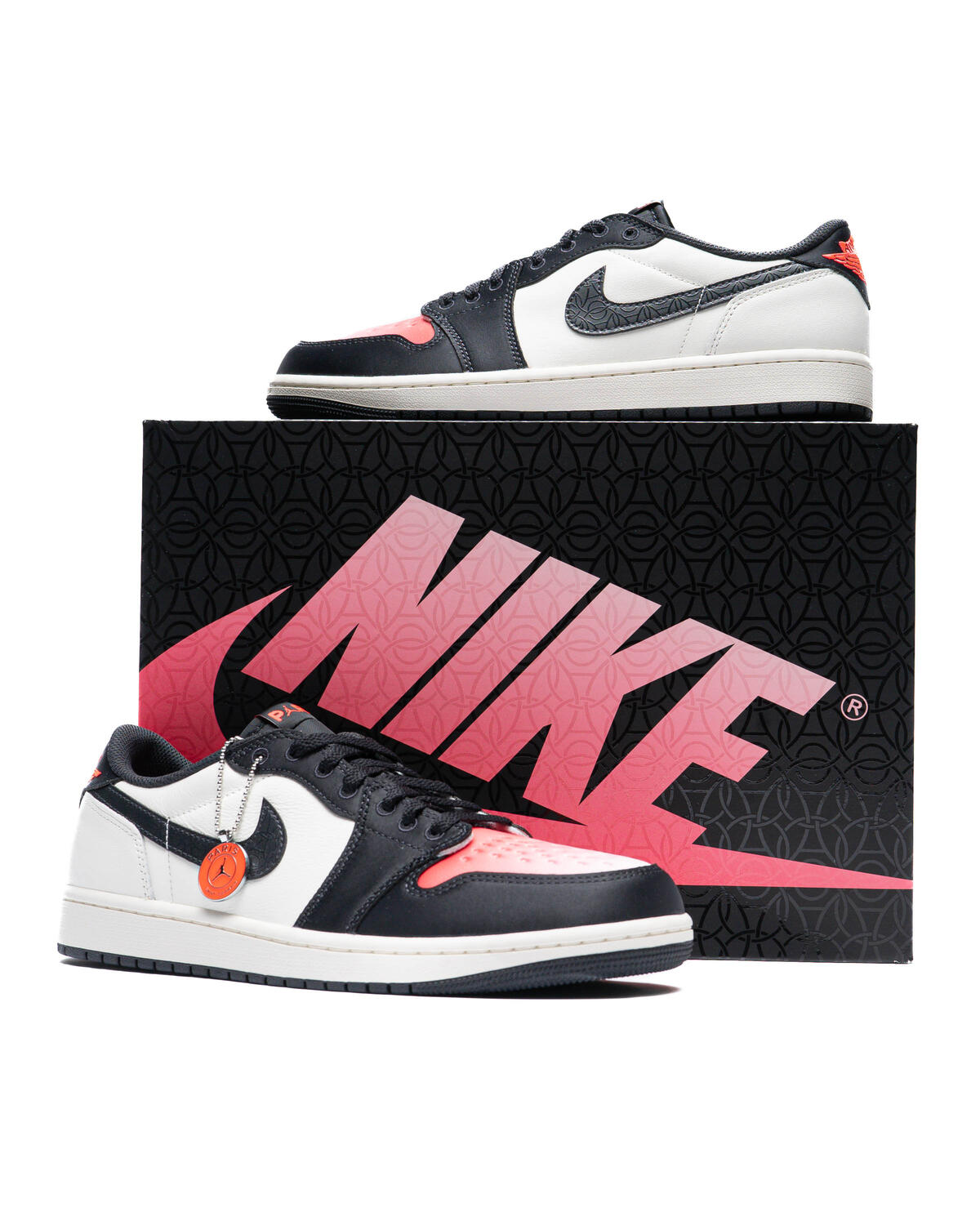 Air Jordan Retro Low PSG