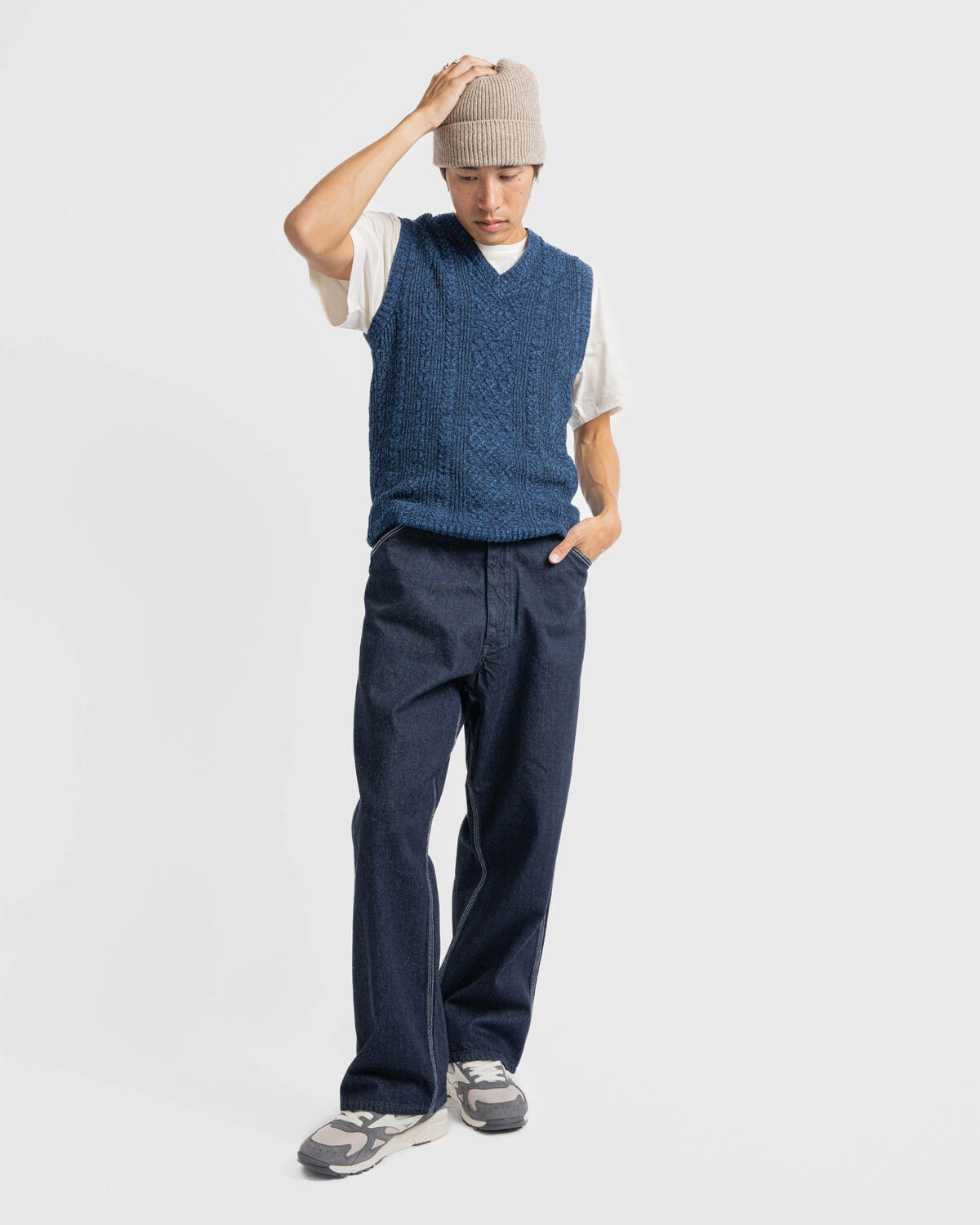 Beamsplus Alan Pattern Vest - Image 3