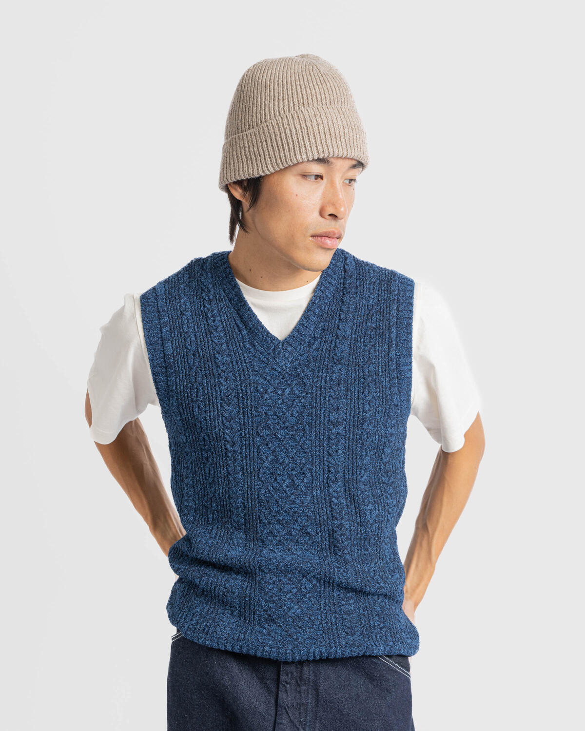 Beamsplus Alan Pattern Vest - Image 4