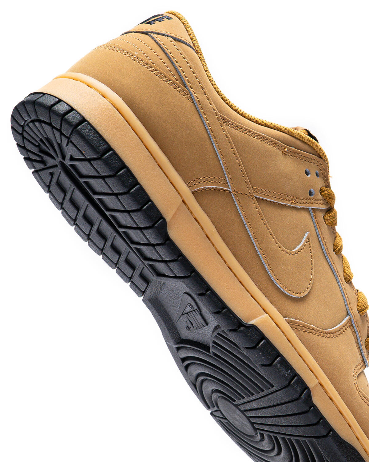 Nike Dunk Low 'Wheat Gum' - Image 20
